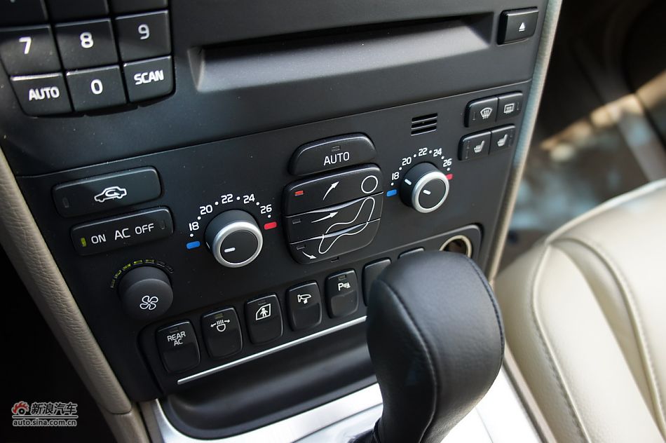 2012款沃尔沃XC90