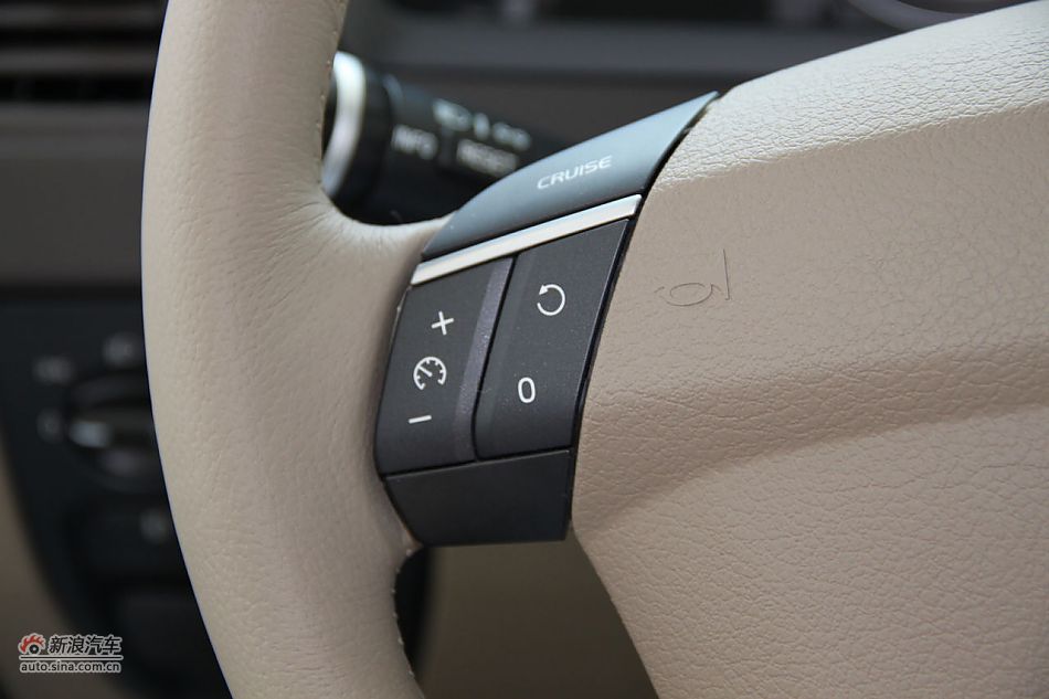 2010款沃尔沃XC90 3.2