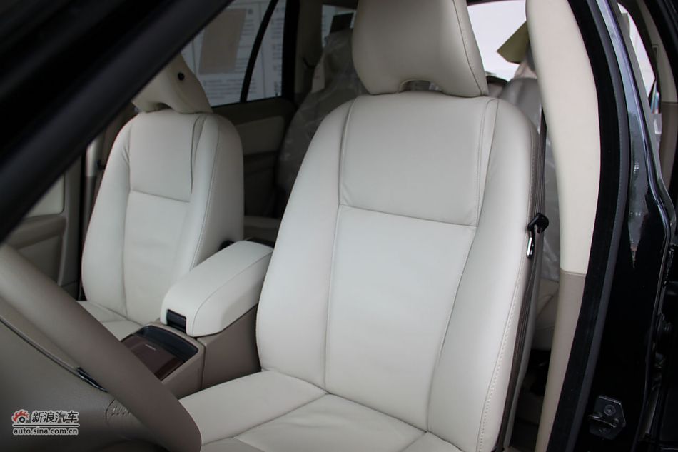 2010款沃尔沃XC90 3.2