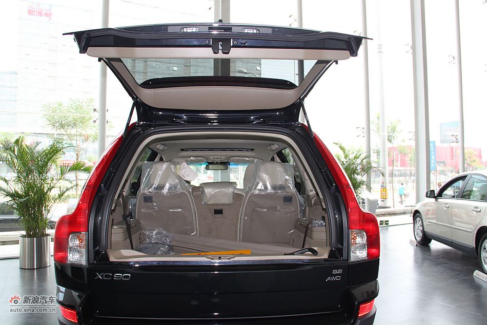 2010款沃尔沃XC90 3.2