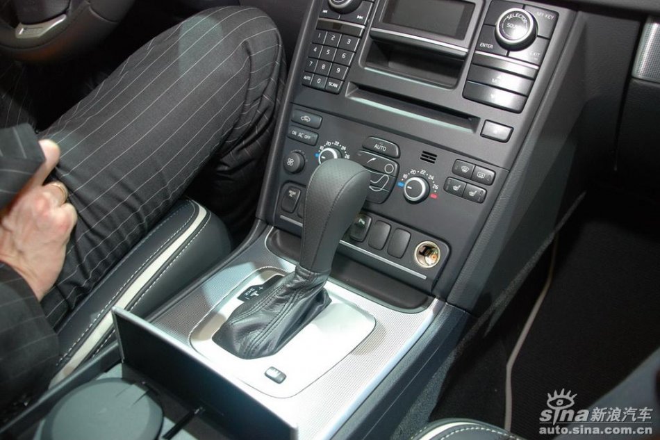 沃尔沃XC90 R-Design