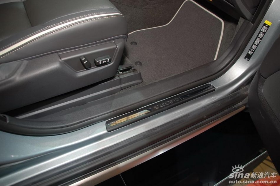 沃尔沃XC90 R-Design