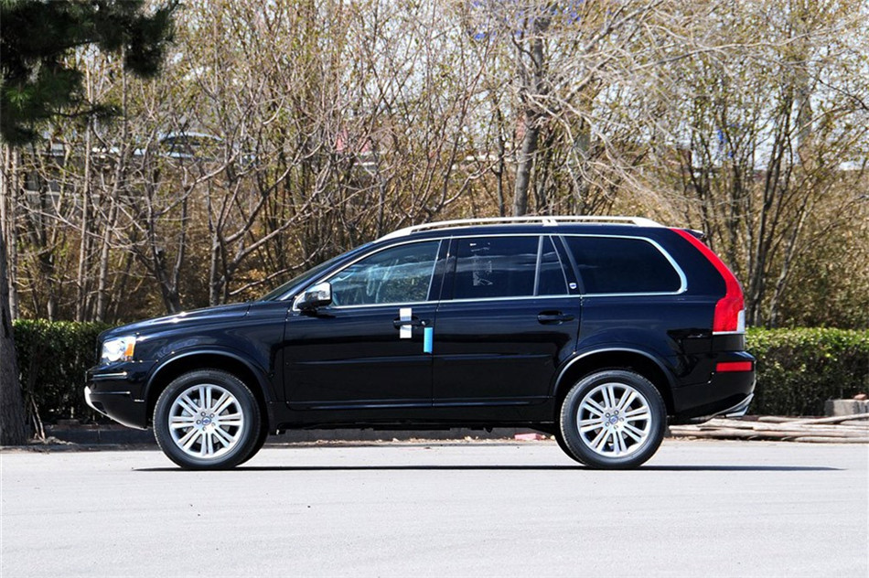 沃尔沃XC90 2013款 2.5T AT 行政升级版