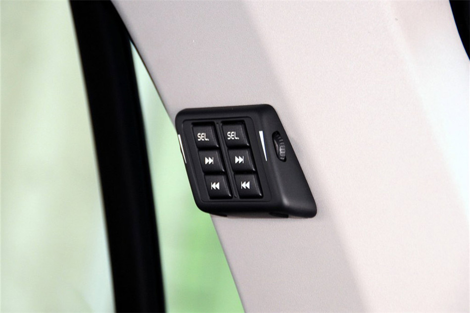 沃尔沃XC90 2013款 2.5T AT 行政升级版