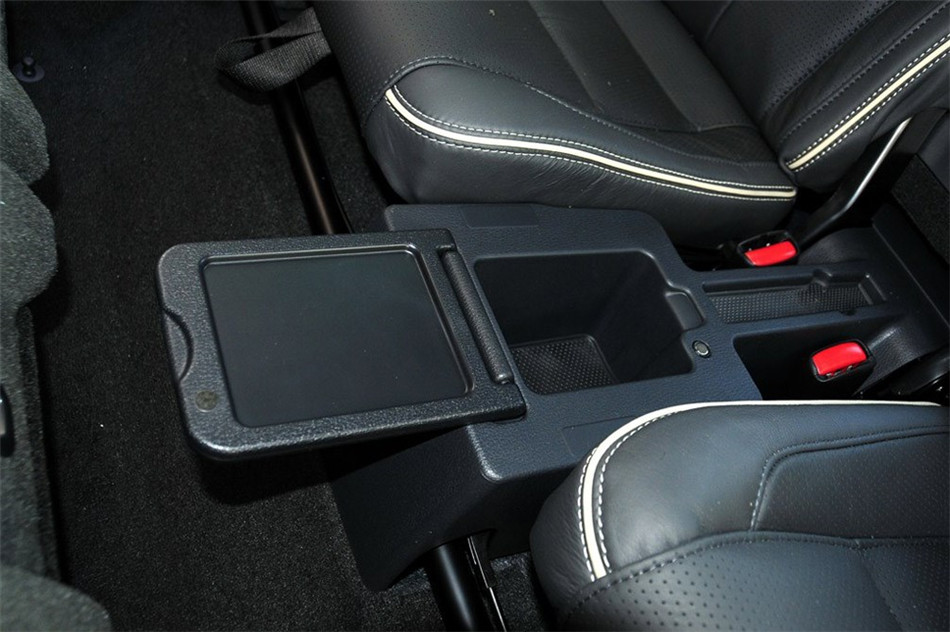 沃尔沃XC90 2013款 2.5T AT 行政升级版