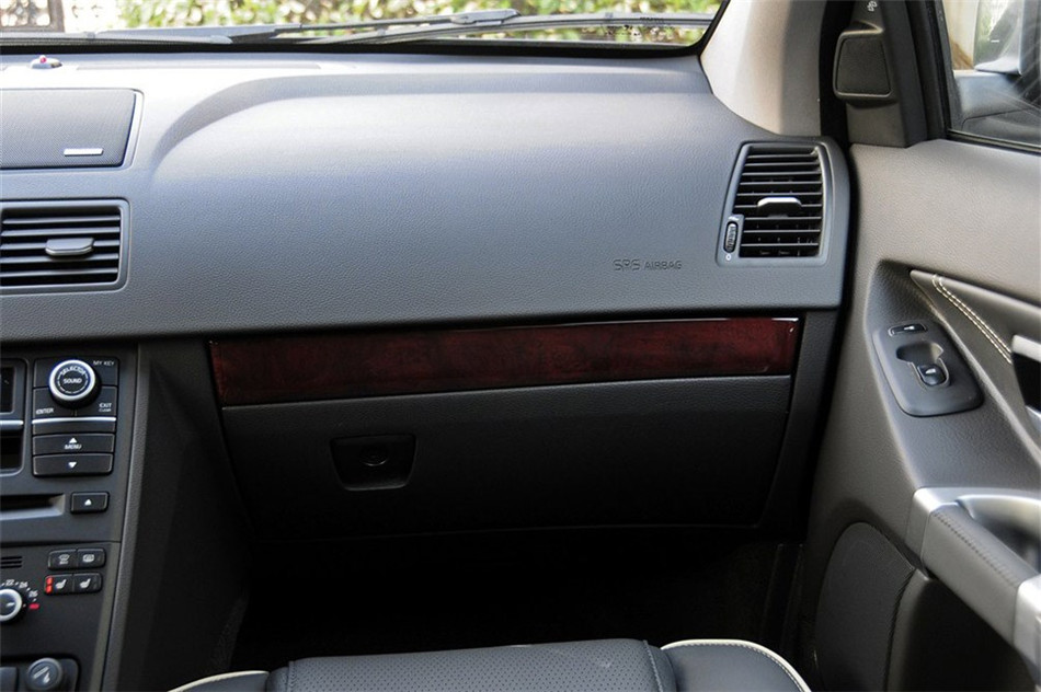 沃尔沃XC90 2013款 2.5T AT 行政升级版