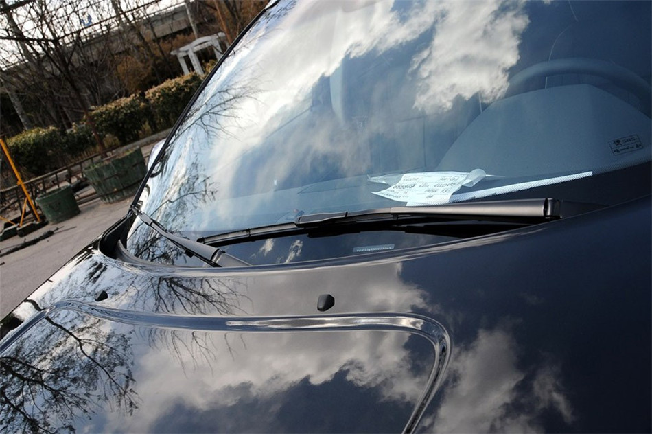 沃尔沃XC90 2013款 2.5T AT 行政升级版