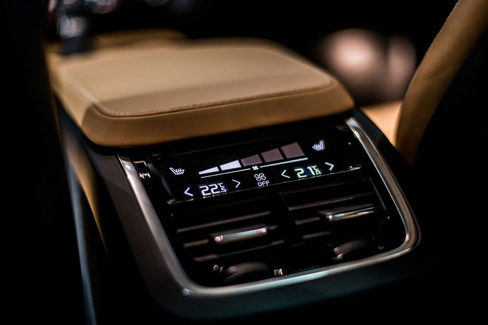 2015 2.0T T6  7 οռ