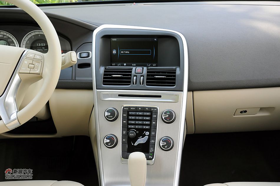 2012款沃尔沃XC60实拍