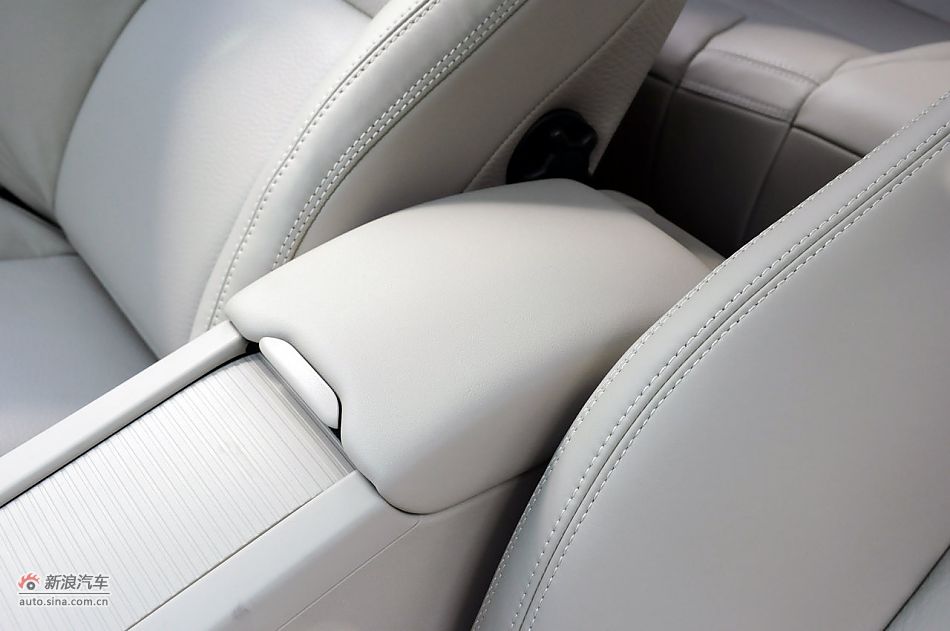 2012款沃尔沃XC60实拍