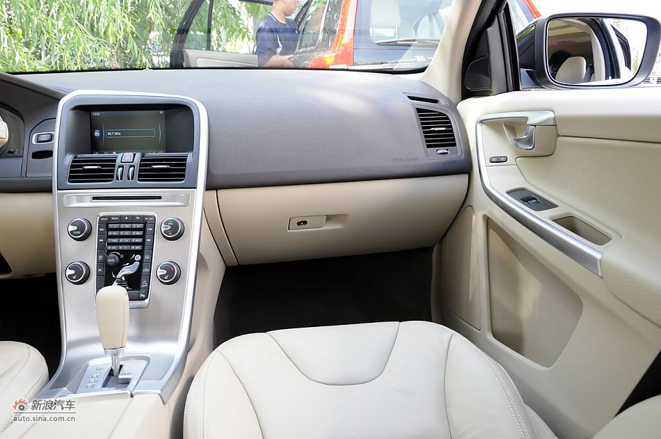 2012款沃尔沃XC60实拍