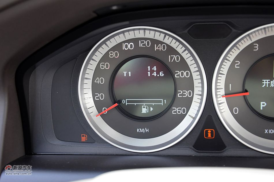 2012款沃尔沃XC60实拍