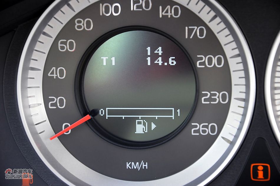 2012款沃尔沃XC60实拍