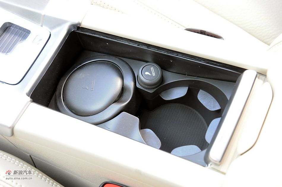 2012款沃尔沃XC60实拍