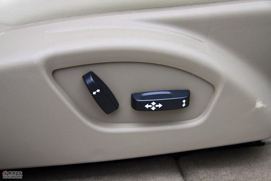 沃尔沃XC60内饰实拍图