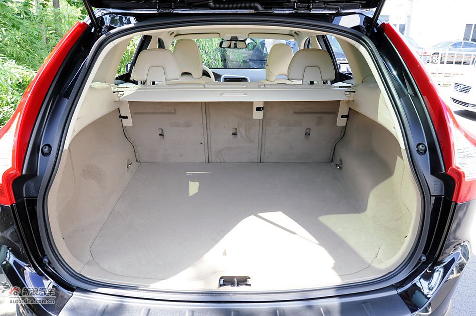 2012款沃尔沃XC60实拍