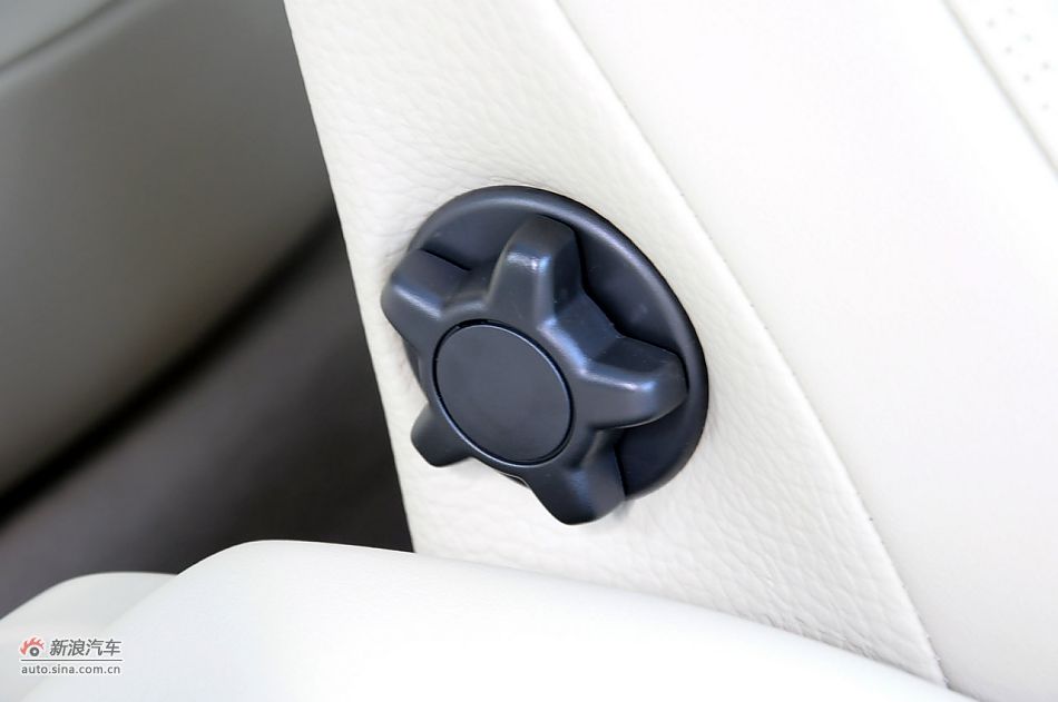 2012款沃尔沃XC60实拍