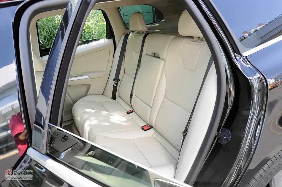 2012款沃尔沃XC60实拍