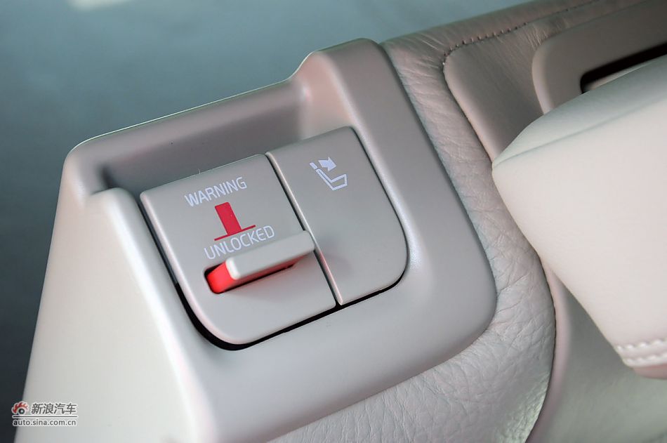 2012款沃尔沃XC60实拍