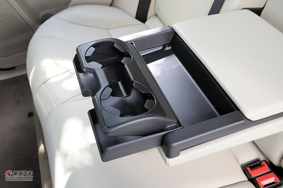 2012款沃尔沃XC60实拍