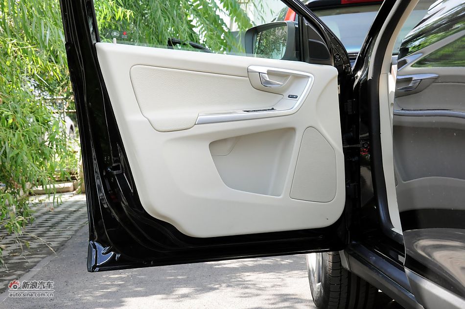 2012款沃尔沃XC60实拍