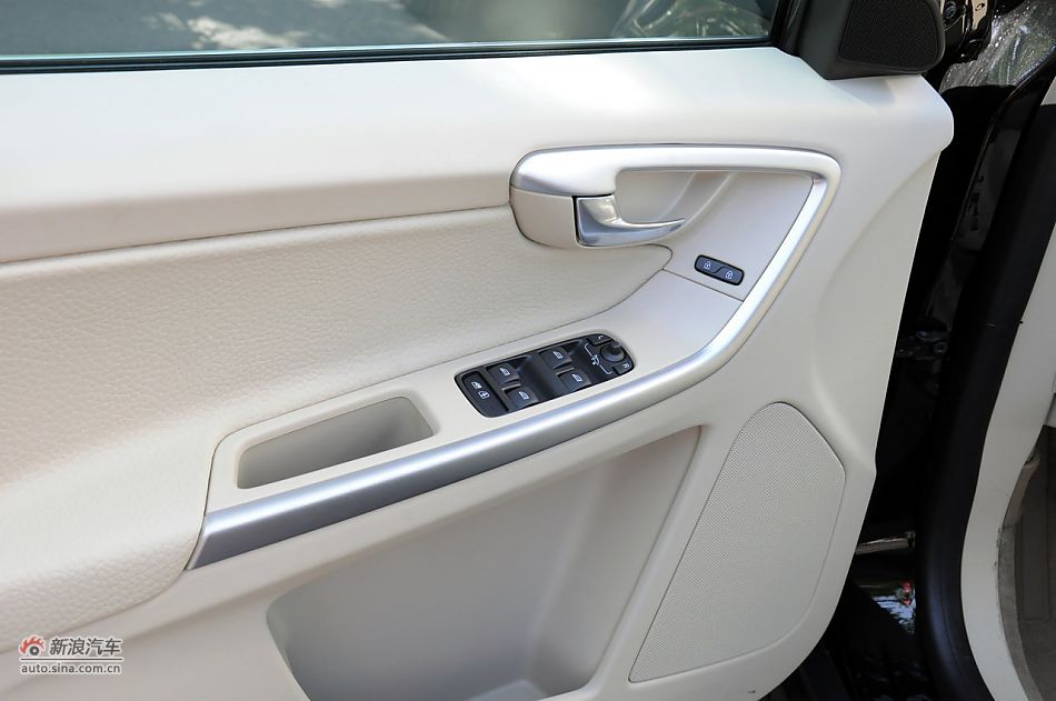 2012款沃尔沃XC60实拍