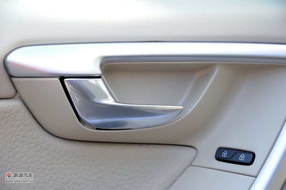 2012款沃尔沃XC60实拍