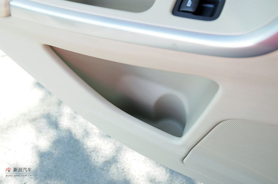 2012款沃尔沃XC60实拍