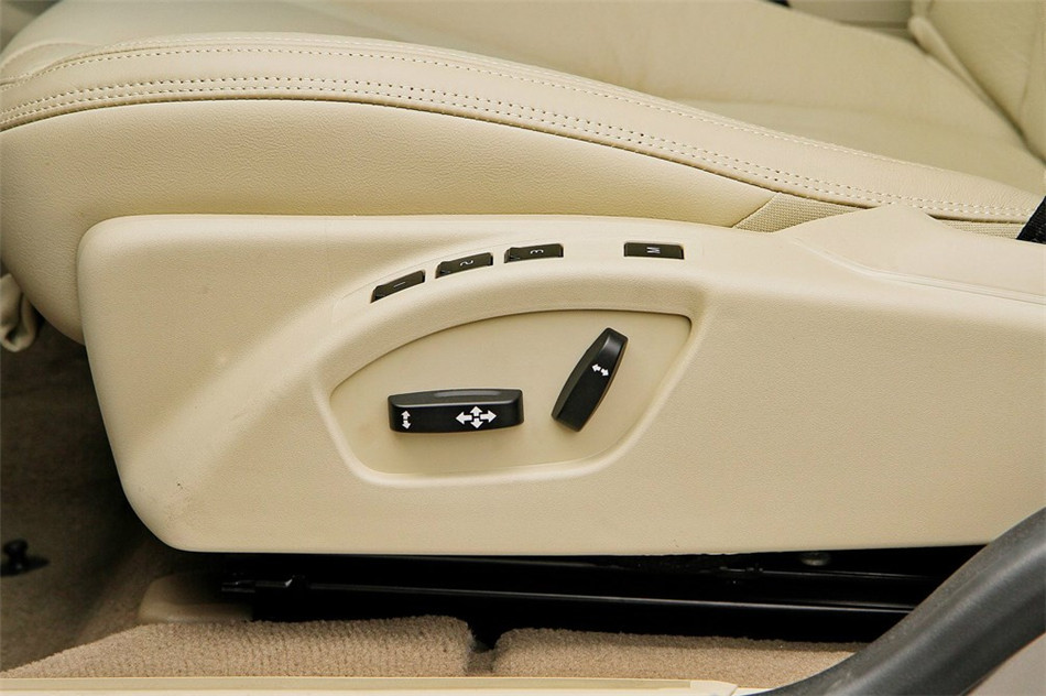 沃尔沃XC60 2014款 T5 智逸版 空间