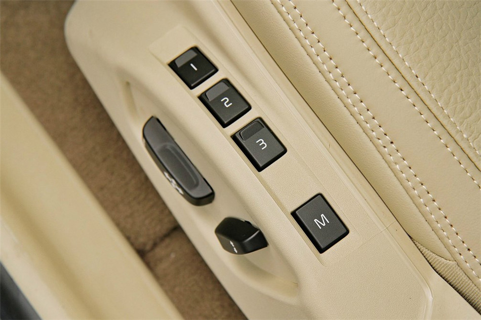 沃尔沃XC60 2014款 T5 智逸版 空间