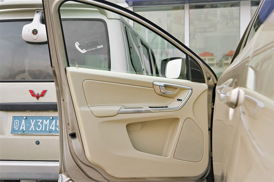 沃尔沃XC60 2014款 T5 智逸版 空间