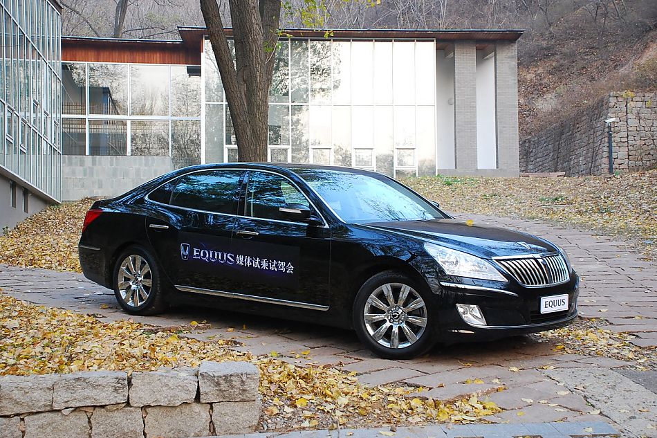 现代EQUUS雅科仕外观