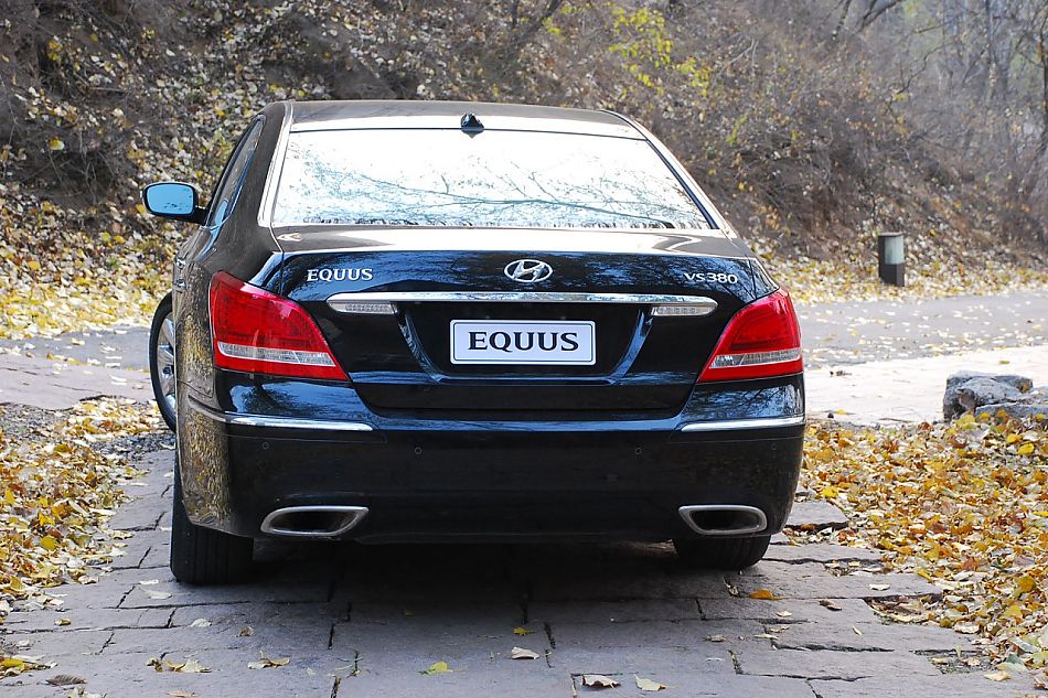 现代EQUUS雅科仕外观