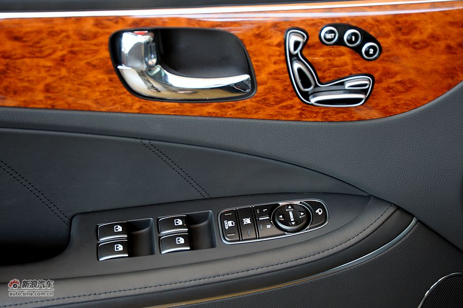 雅科仕3.8L豪华版