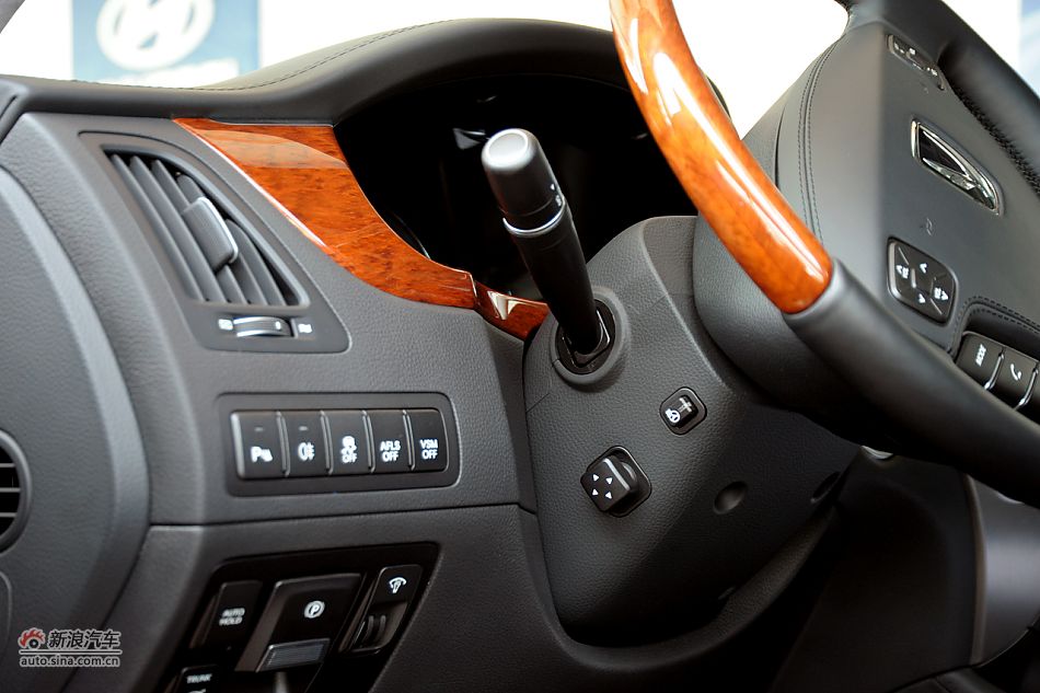 雅科仕3.8L豪华版