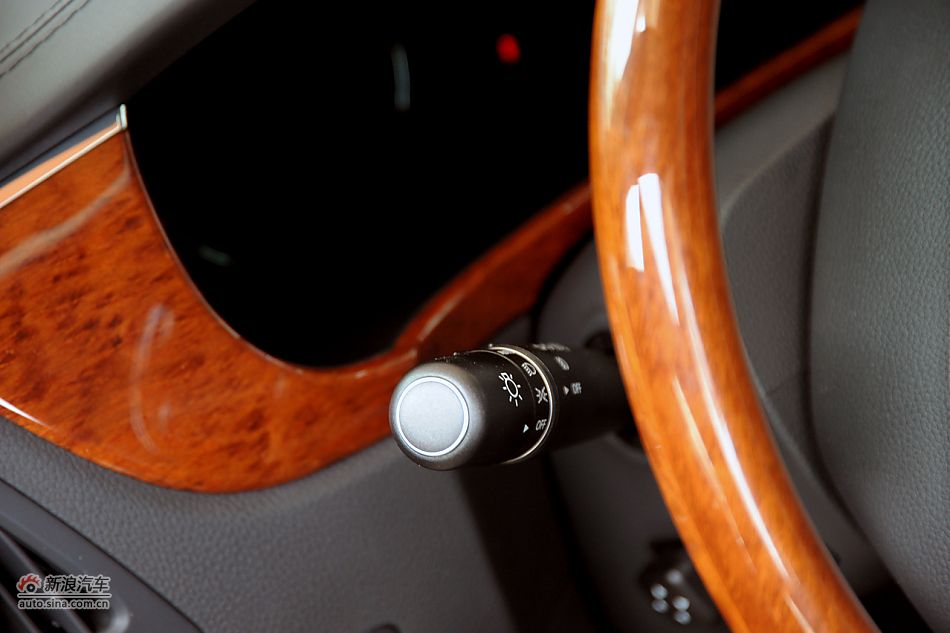 雅科仕3.8L豪华版