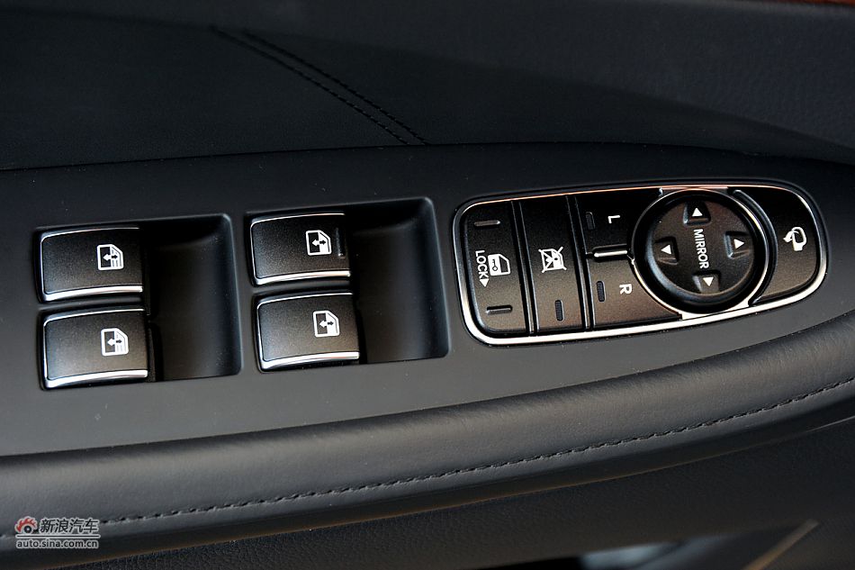 雅科仕3.8L豪华版