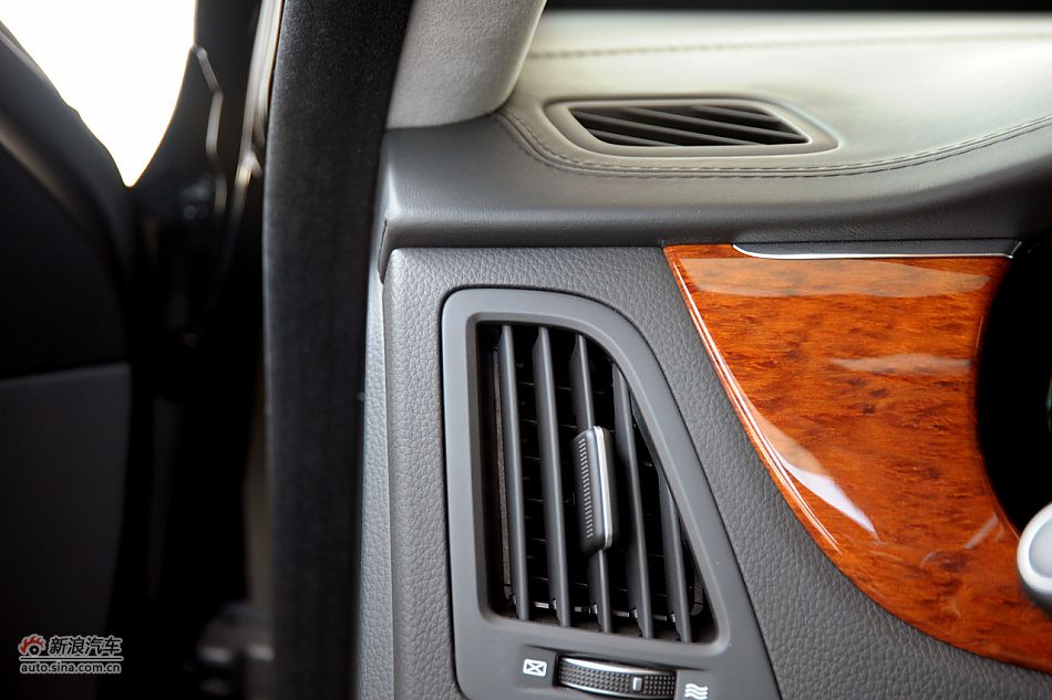 雅科仕3.8L豪华版