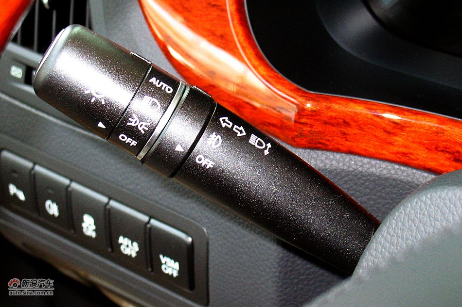 雅科仕3.8L豪华版