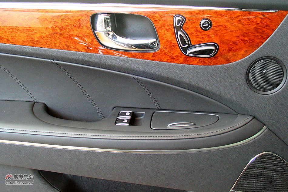 雅科仕3.8L豪华版