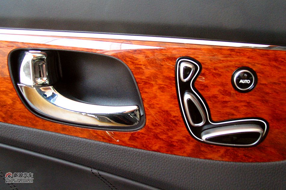 雅科仕3.8L豪华版