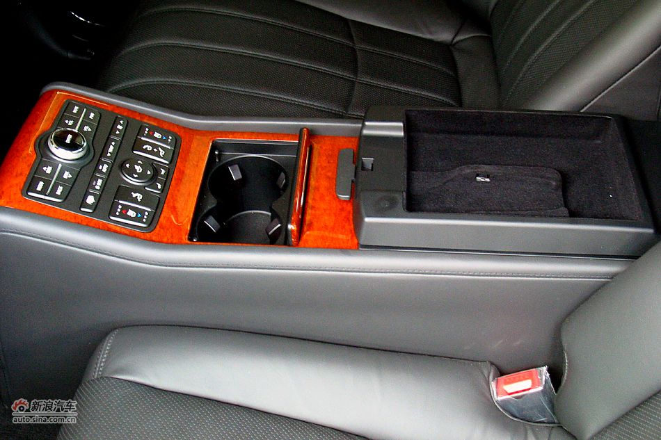 雅科仕3.8L豪华版