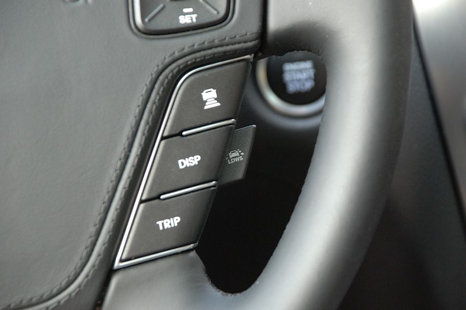 现代EQUUS雅科仕内饰