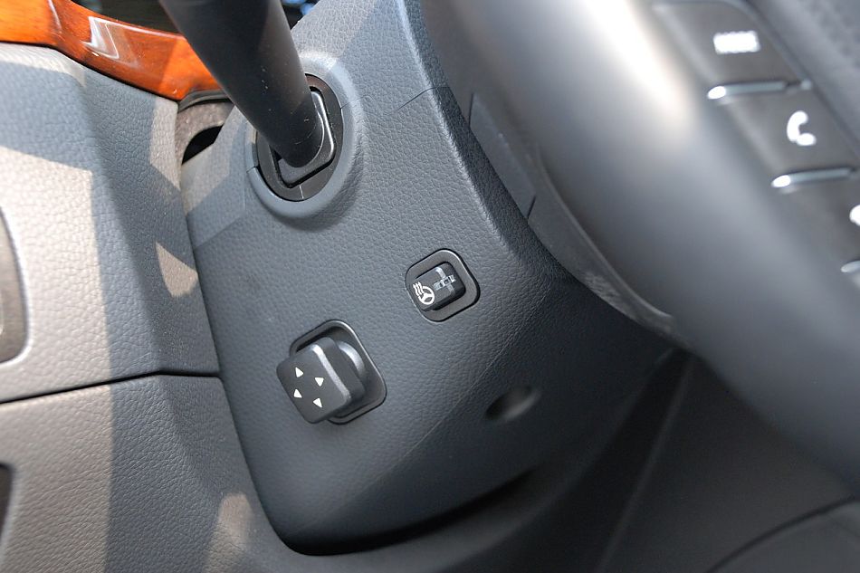 现代EQUUS雅科仕内饰