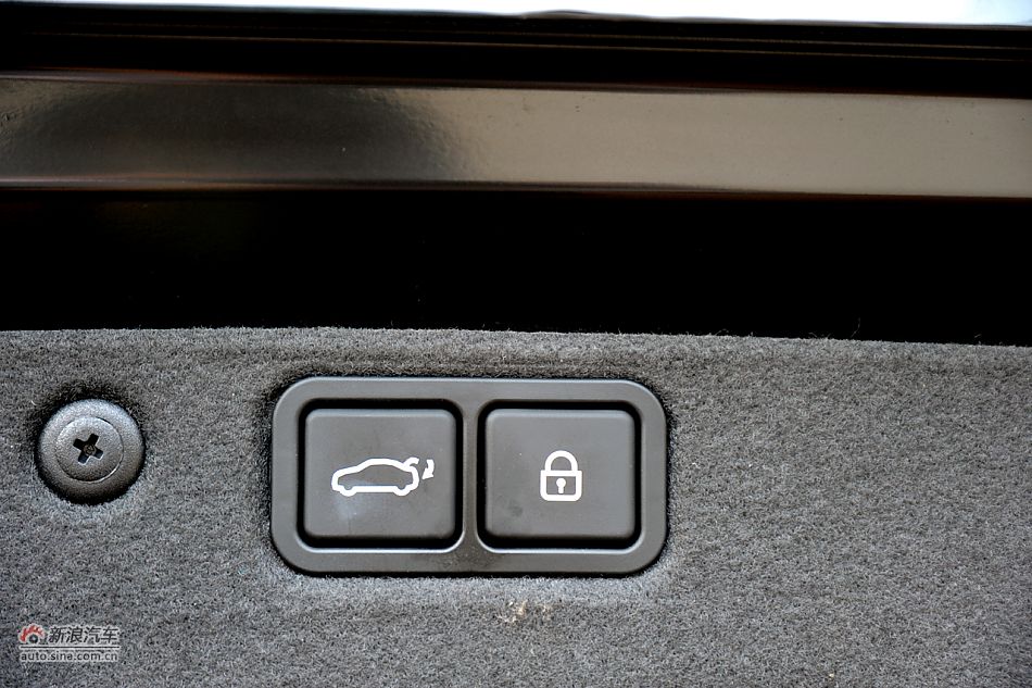 雅科仕3.8L豪华版