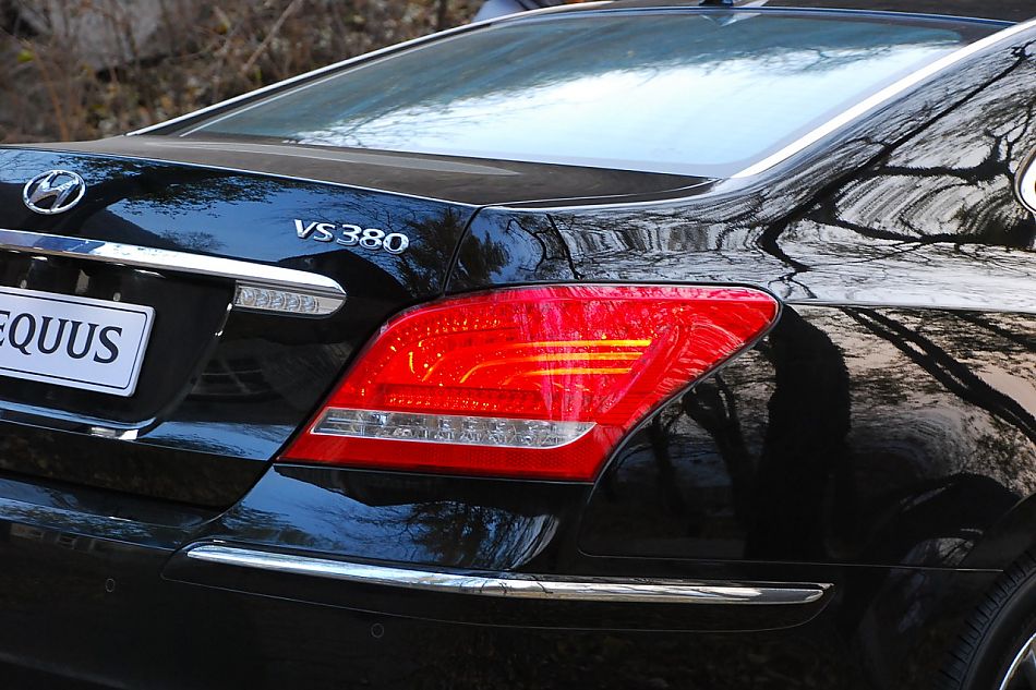 现代EQUUS雅科仕外观