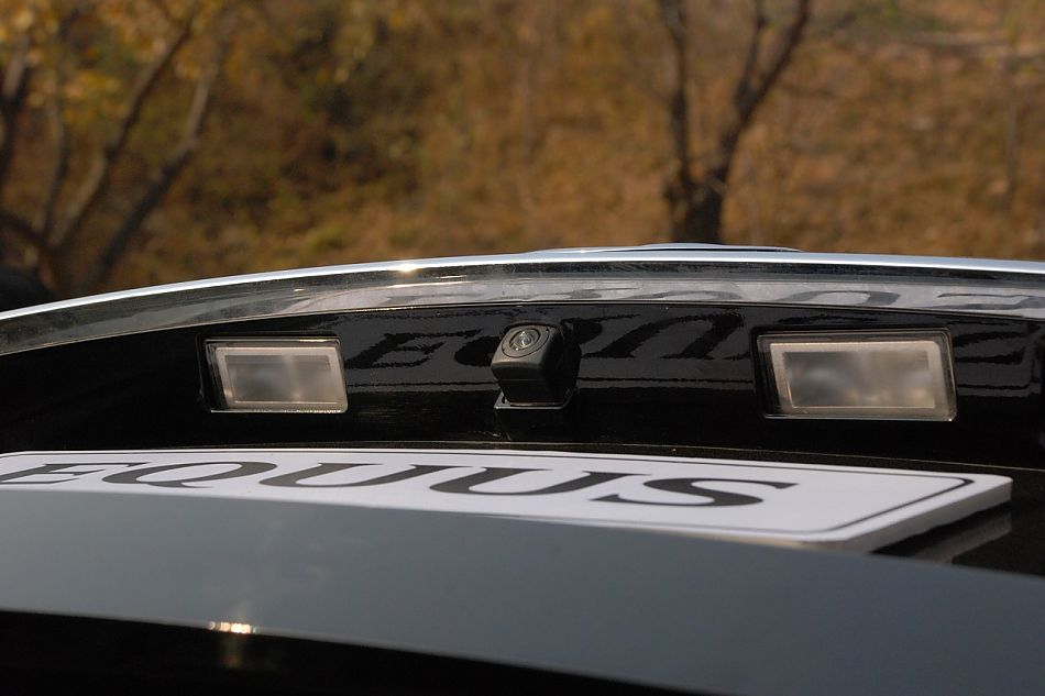 现代EQUUS雅科仕外观