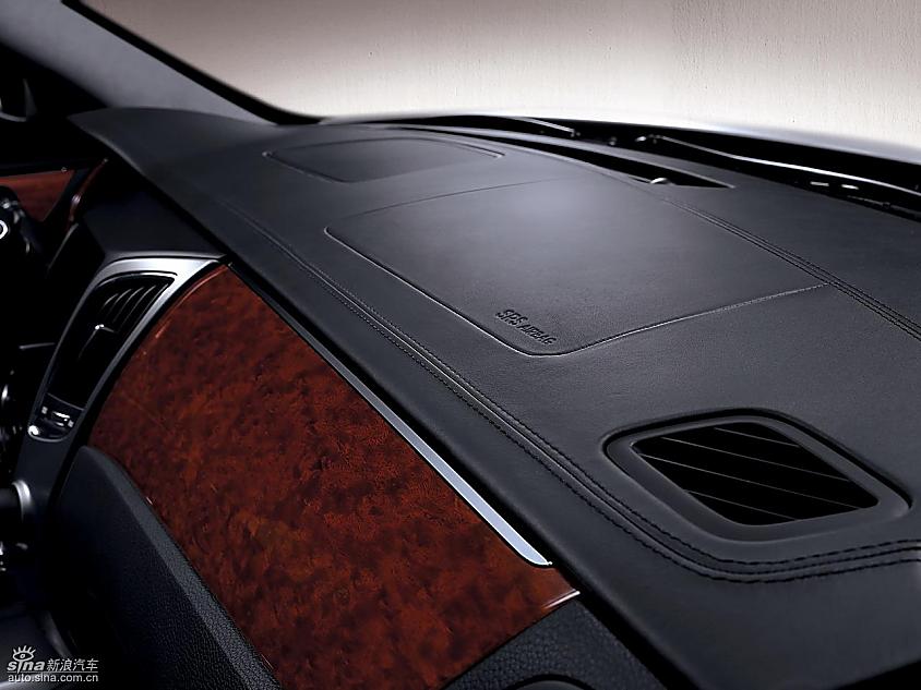 新雅科仕--内饰