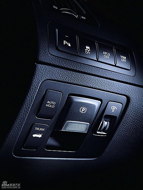 新雅科仕--电子手刹