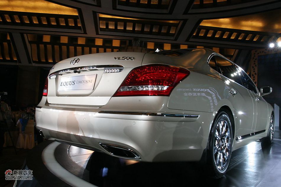 雅科仕加长版上市现场图新车实拍